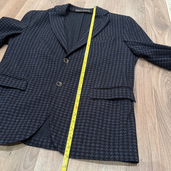 Men's Eleventy navy and black houndstooth blazer, made in Italy. Size 52 - Picture 10 of 10